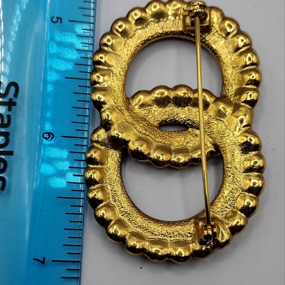 Double Circle Gold & Pearls Brooch - Picture 5 of 6